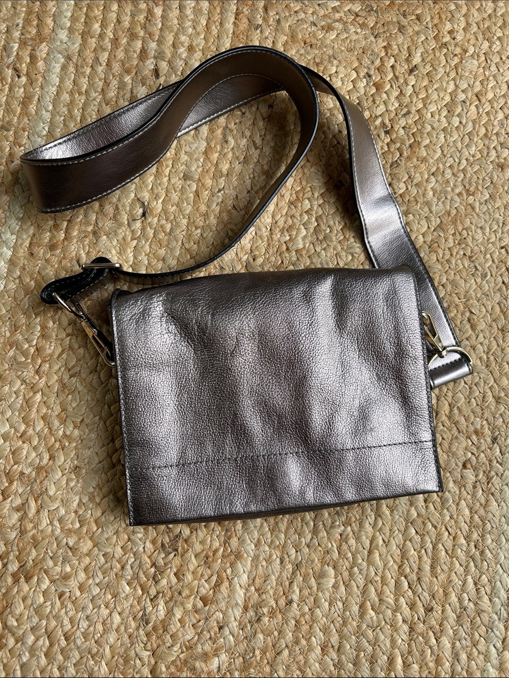 Metallic Silver Women's Crossbody Bag with Wide Strap